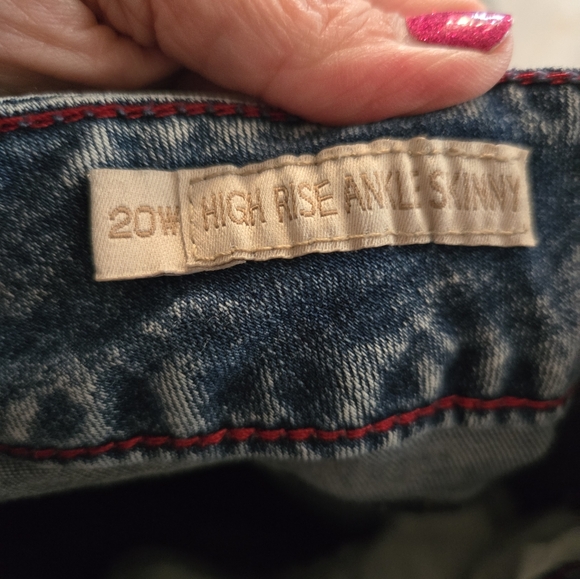 20w Seven7 ankle jeans - Picture 4 of 5